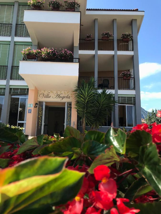 Albergo Villa Angela Toscolano Maderno Exterior foto