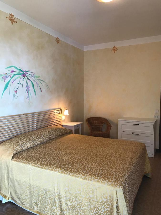 Albergo Villa Angela Toscolano Maderno Exterior foto