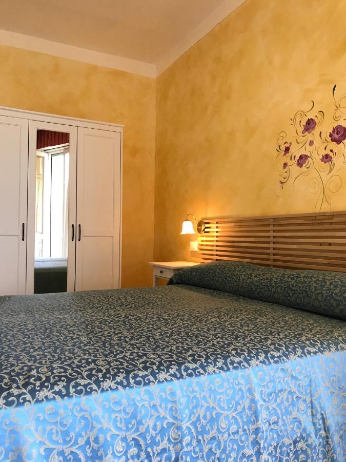 Albergo Villa Angela Toscolano Maderno Exterior foto