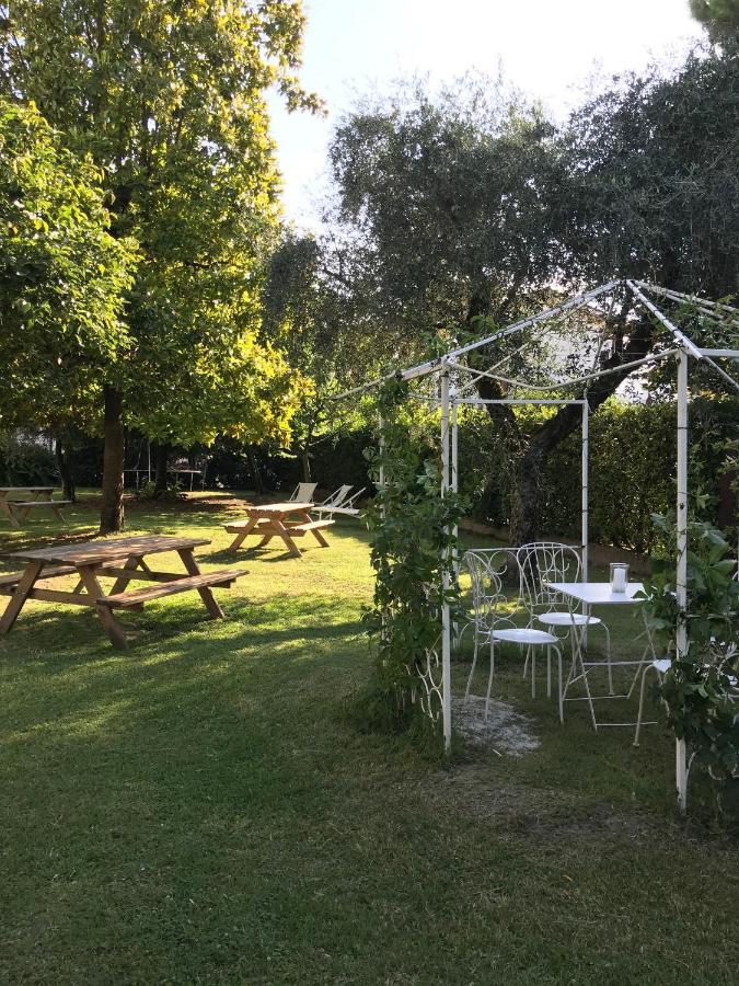 Albergo Villa Angela Toscolano Maderno Exterior foto