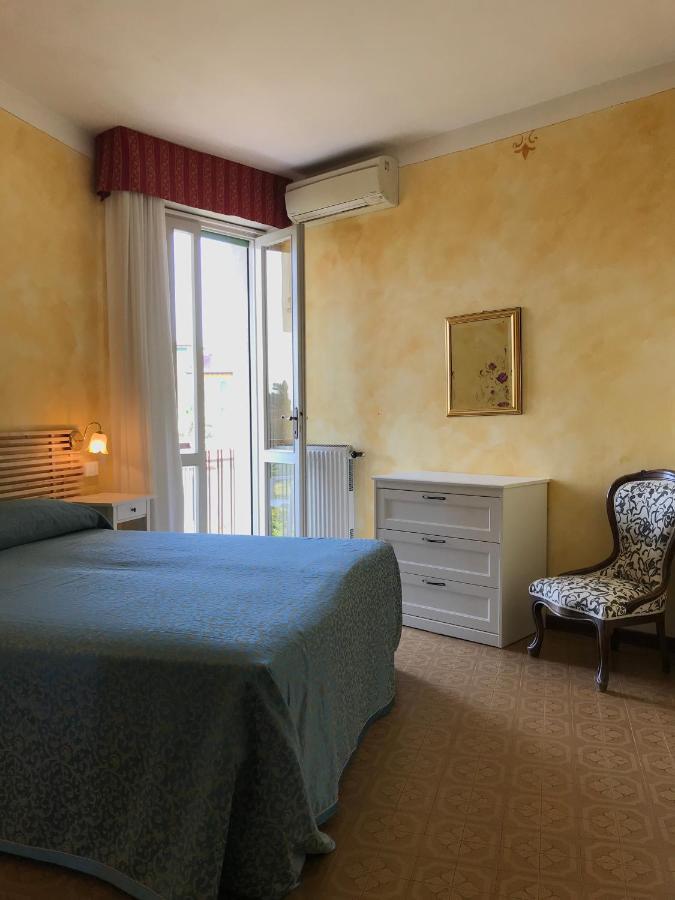 Albergo Villa Angela Toscolano Maderno Exterior foto
