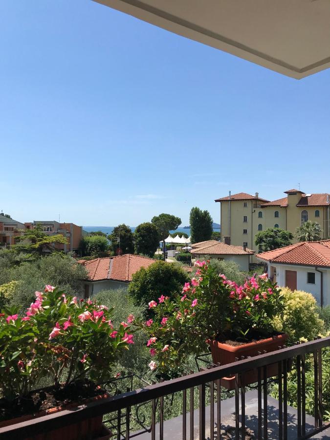Albergo Villa Angela Toscolano Maderno Exterior foto